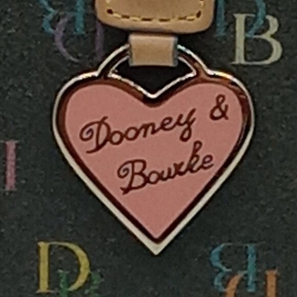 Dooney & Bourke Vintage cell phone case key holder Logo Pink Heart 4”x2”1” - Picture 2 of 9